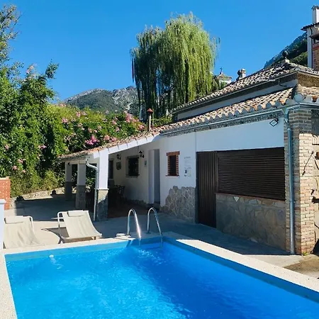 Country house La Fuente De El Nacimiento Benamahoma